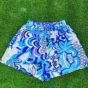 PRETTY LITTLE THING Shorts size 4